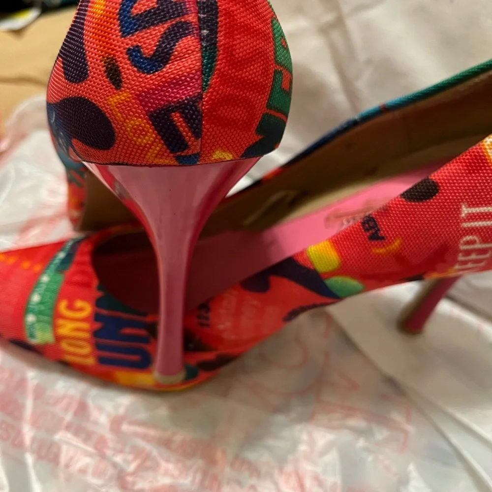 Multi- colored Pump - Picture 6 of 7
